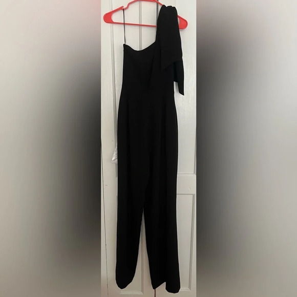 Dress the Population Tiffany One-Shoulder Jumpsuit with bow - Picture 6 of 7